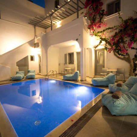 Markakis Studios Fira Town Exterior foto