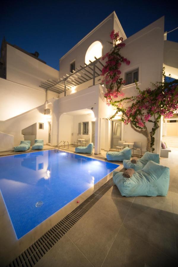Markakis Studios Fira Town Exterior foto