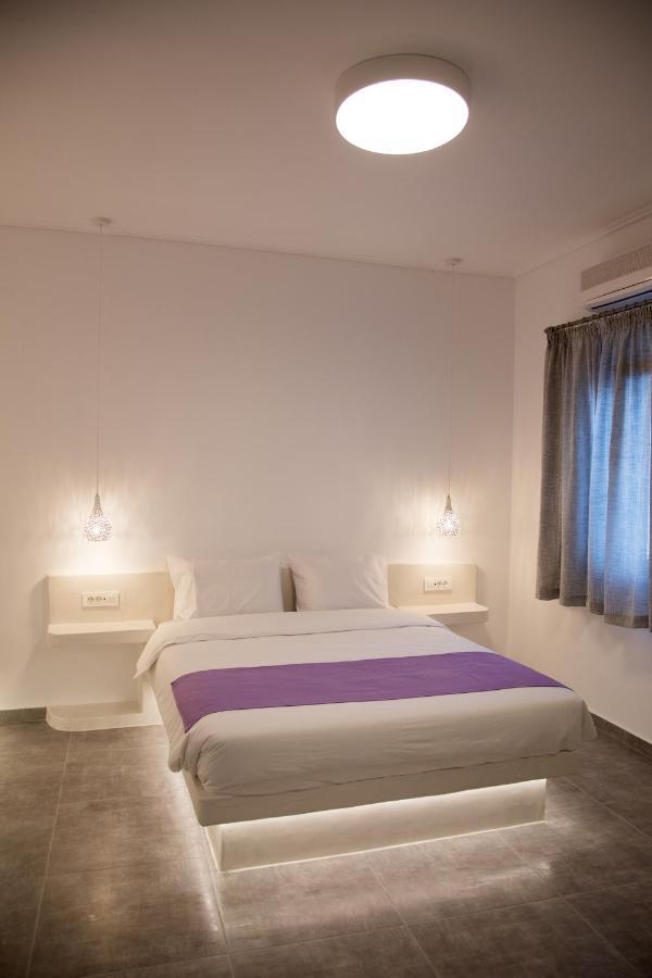 Markakis Studios Fira Town Exterior foto