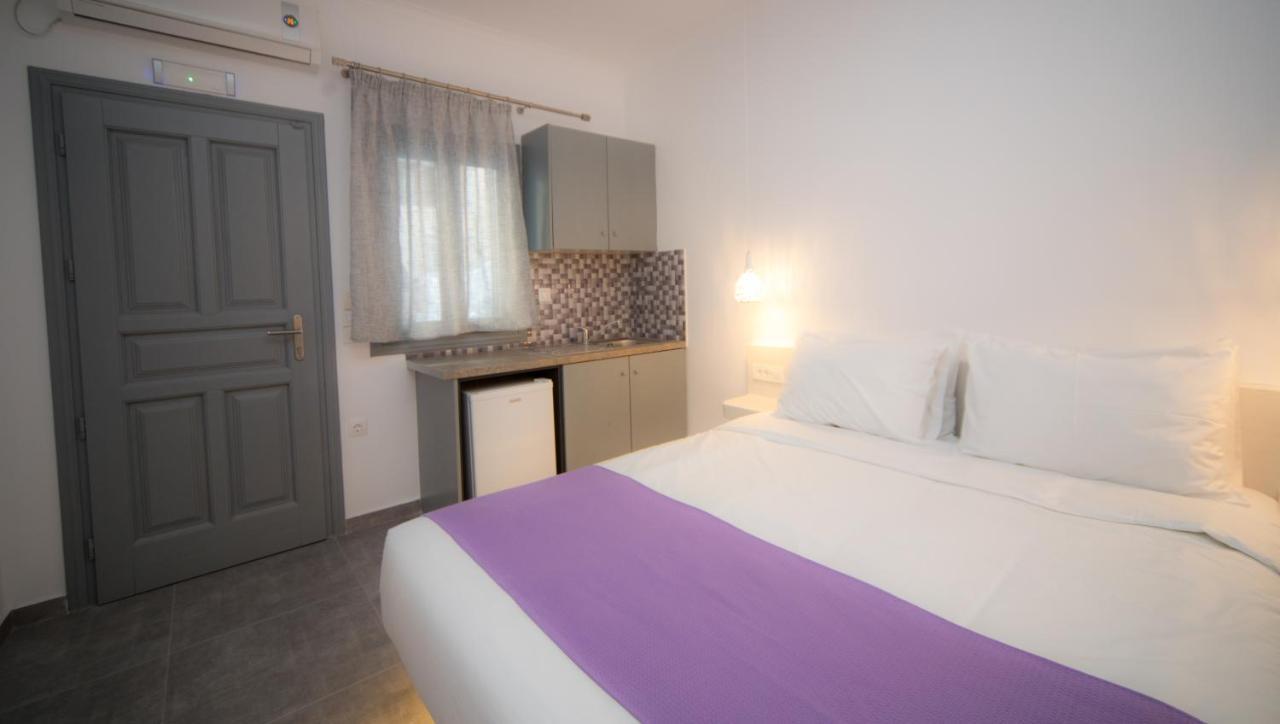 Markakis Studios Fira Town Exterior foto