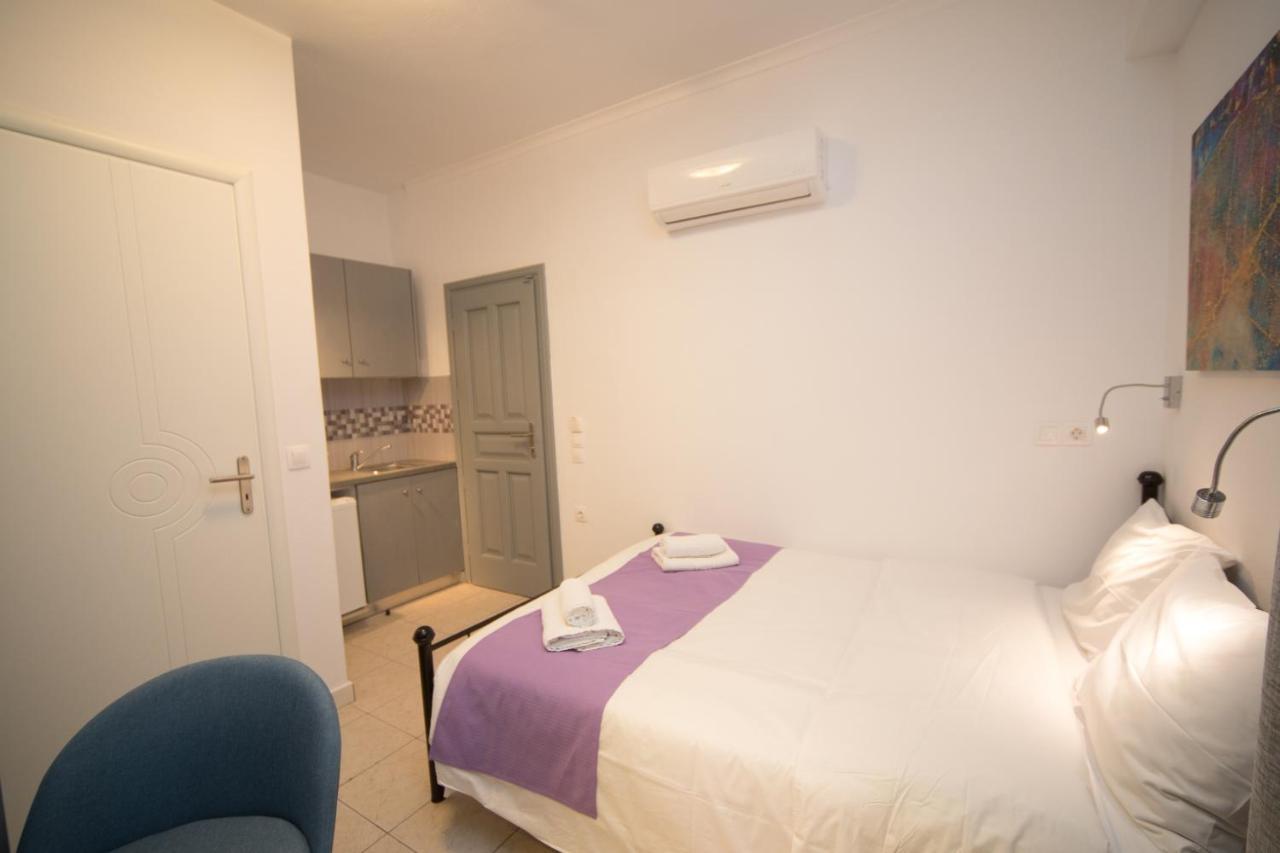 Markakis Studios Fira Town Exterior foto